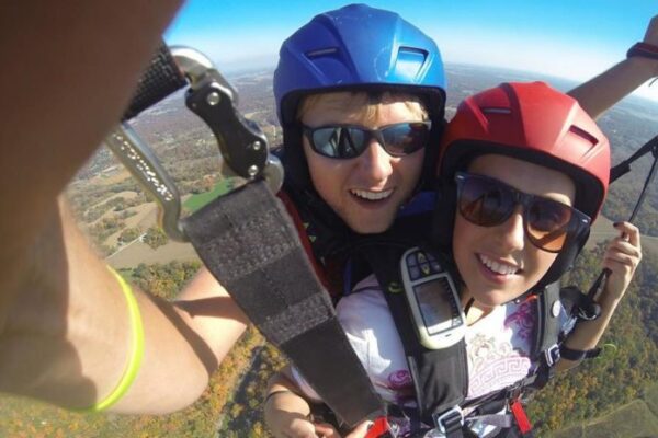 On The Marc Paragliding