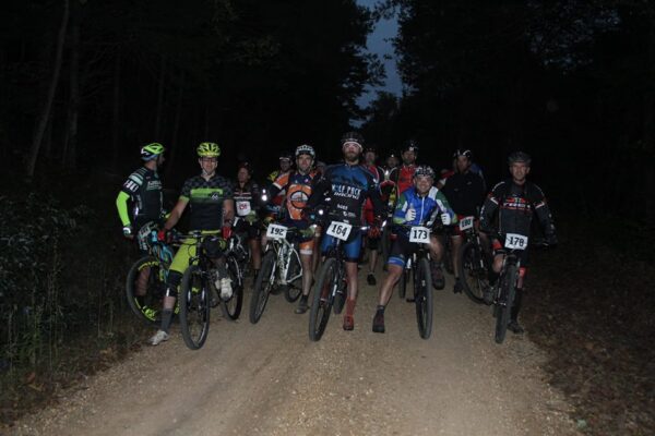 OT100 MTB racers