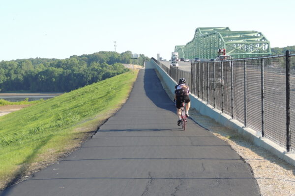 Daniel Boone Bridge bike path