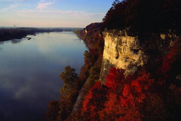 Bluffs overlooking the Katy Trail and Missouri River
