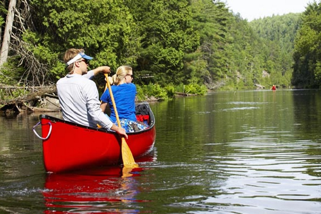 Black-River-Floating-Canoe