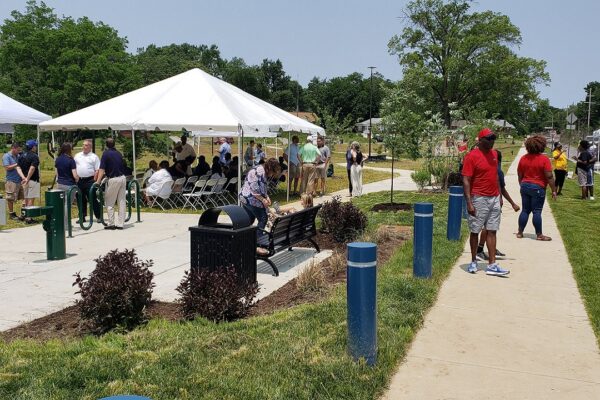 Pasadena Parkway-Pine Lawn Park Ribbon Cutting