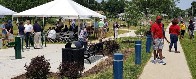 Pasadena Parkway-Pine Lawn Park Ribbon Cutting