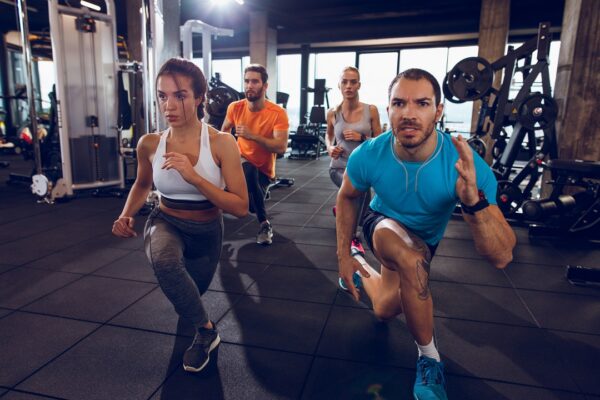 Crossover lunges