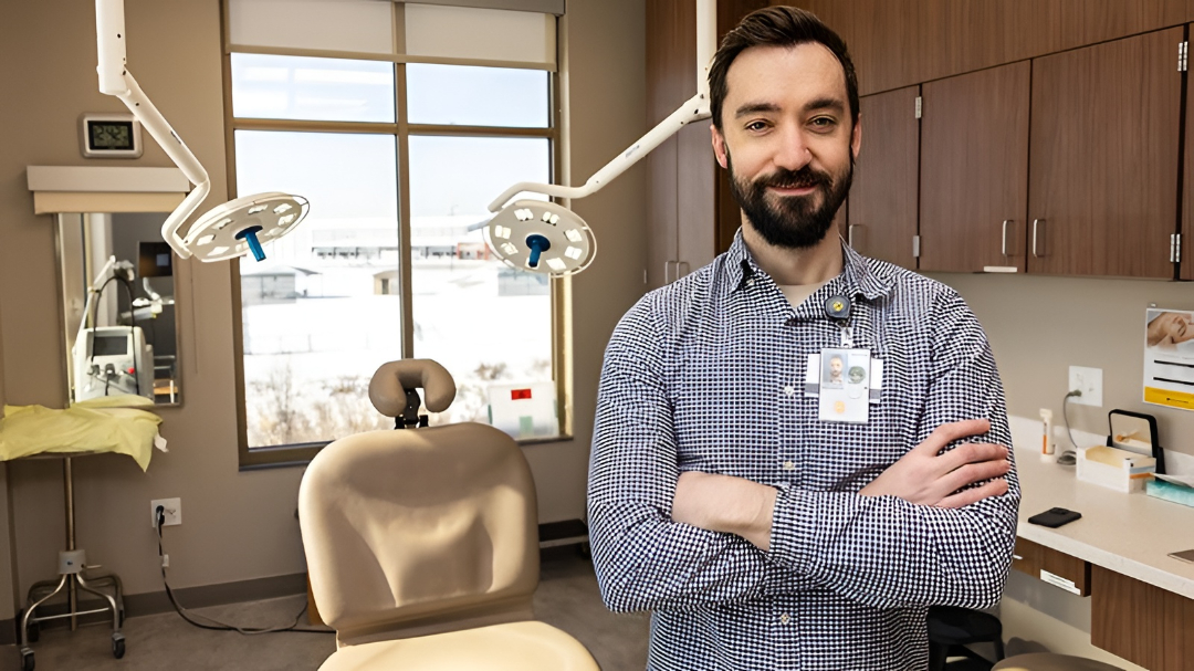 Dr. Benjamin Casterline
